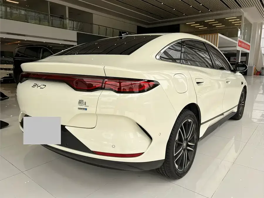 BYD Qin L Qin L 2025 EV 545KM Excellence Edition 2025 — миниатюра 3