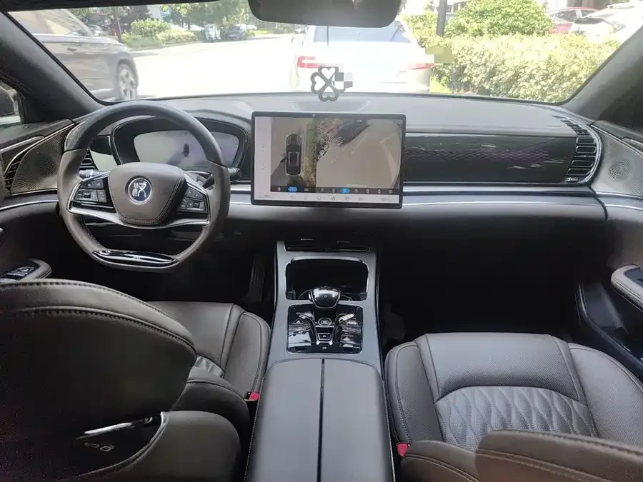 BYD Second-hand Han 2022 DM-i 121KM Premium Edition 2022 — миниатюра 2