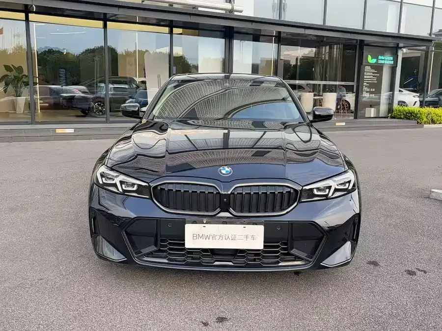 BMW 3 Series BMW 3 Series 2025 330Li M Sport Night Edition 2025 — миниатюра 5