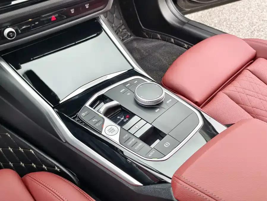 BMW 3 Series BMW 3 Series 2024 320i M Sports Package 2023 — миниатюра 4