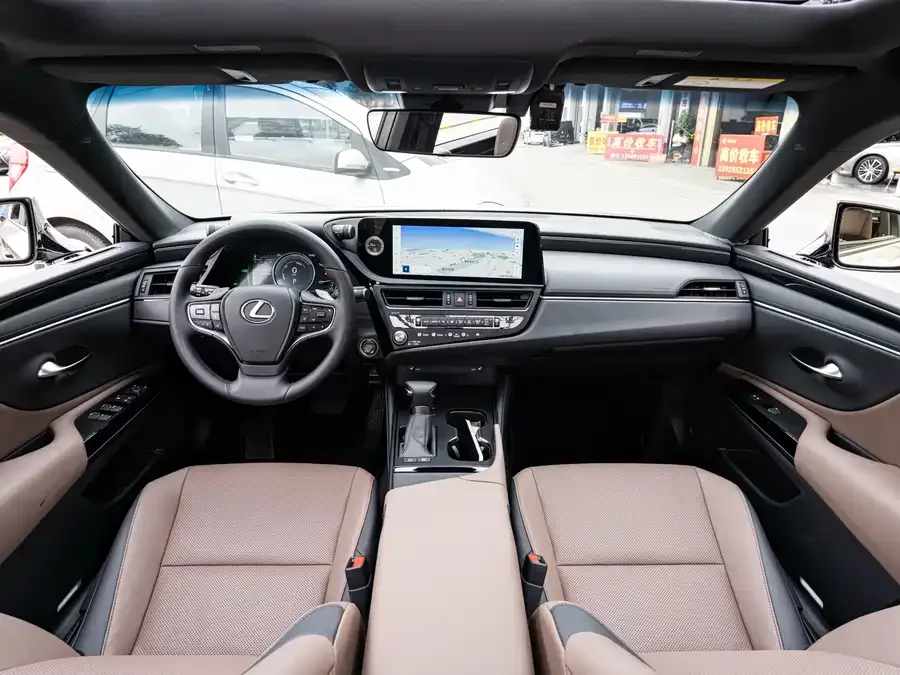 Lexus ES 2022 300h Excellence Edition 2024 — миниатюра 4