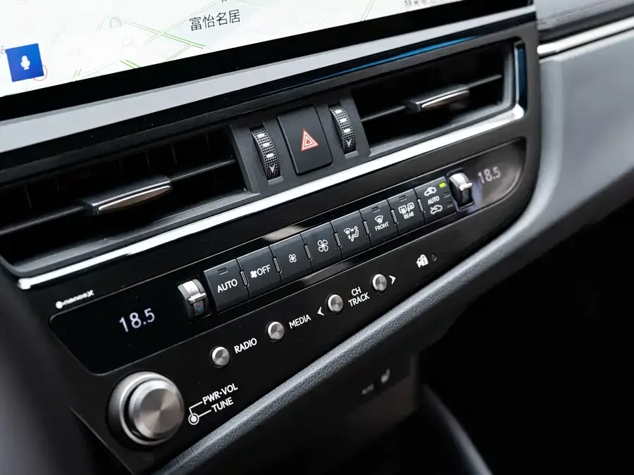 Lexus ES 2022 300h Excellence Edition 2024 — миниатюра 5