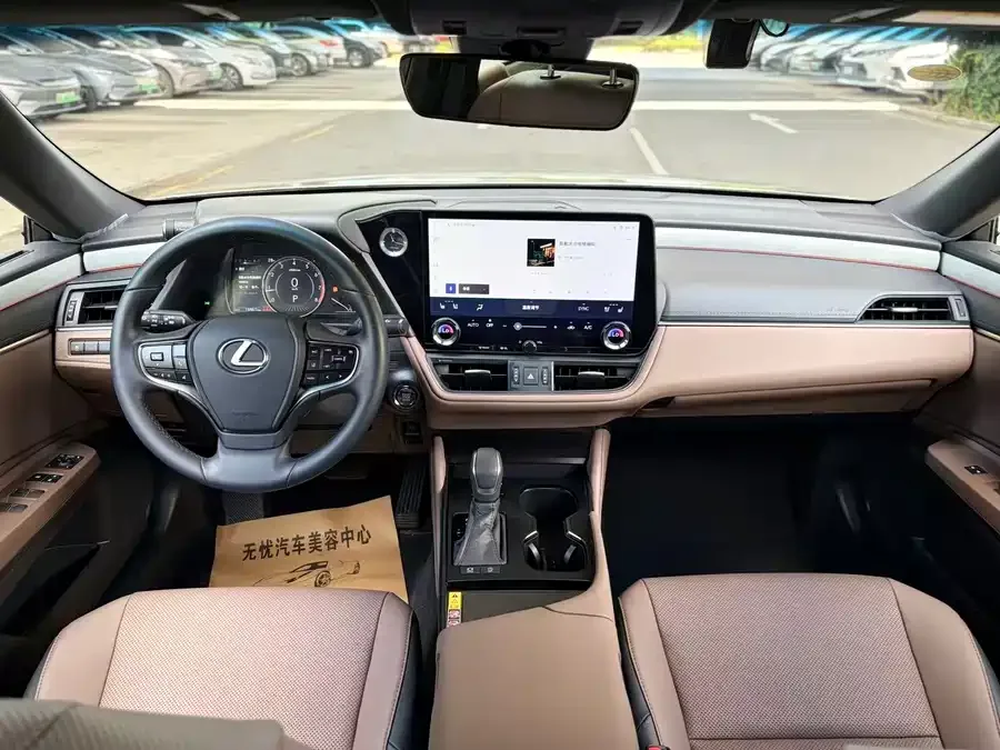 Lexus ES 2025 200 Premium Edition 2025 — миниатюра 4