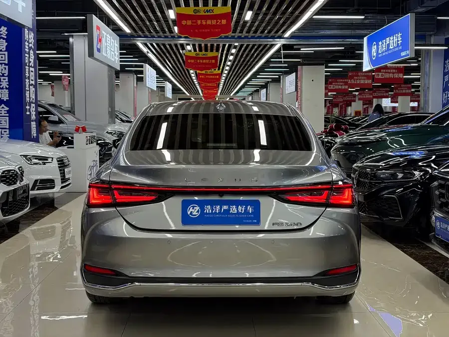 Lexus ES 2025 200 Premium Edition 2025 — миниатюра 2