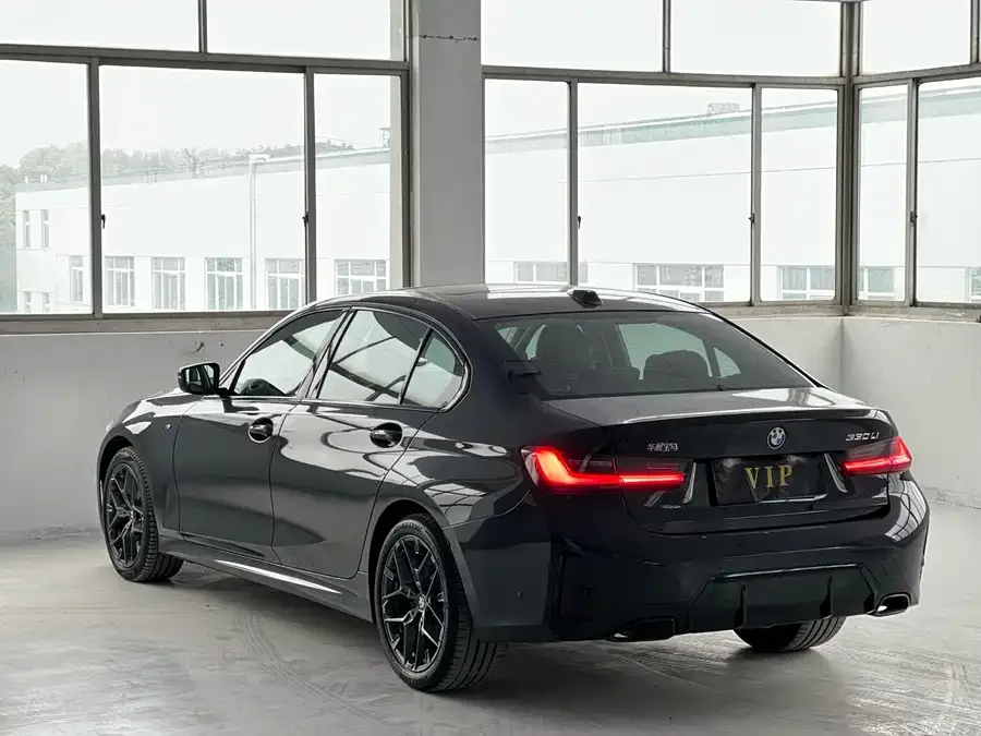 BMW 3 Series BMW 3 Series 2025 330Li M Sport Night Edition 2024 — миниатюра 3