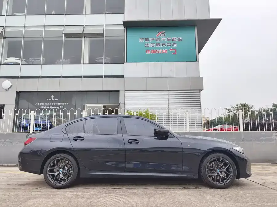 BMW 3 Series BMW 3 Series 2025 330Li M Sport Night Edition 2025 — миниатюра 2