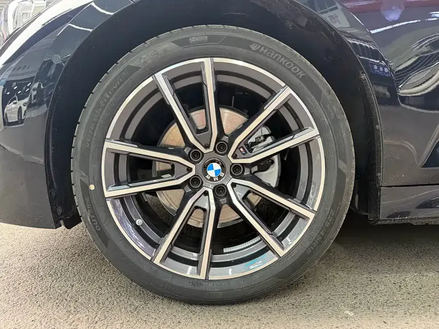BMW 3 Series BMW 3 Series 2025 325Li M Sport Package 2026 — миниатюра 2