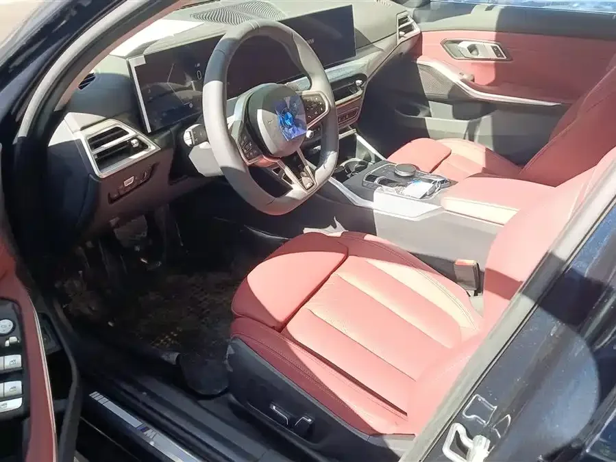 BMW 3 Series BMW 3 Series 2025 325Li M Sport Package 2026 — миниатюра 3