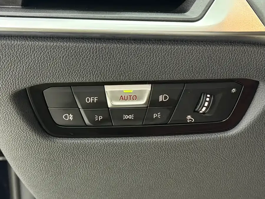 BMW 3 Series BMW 3 Series 2023 320Li M Sport Package 2023 — миниатюра 5