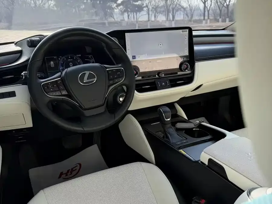 Lexus ES 2025 200 Premium Edition 2025 — миниатюра 3