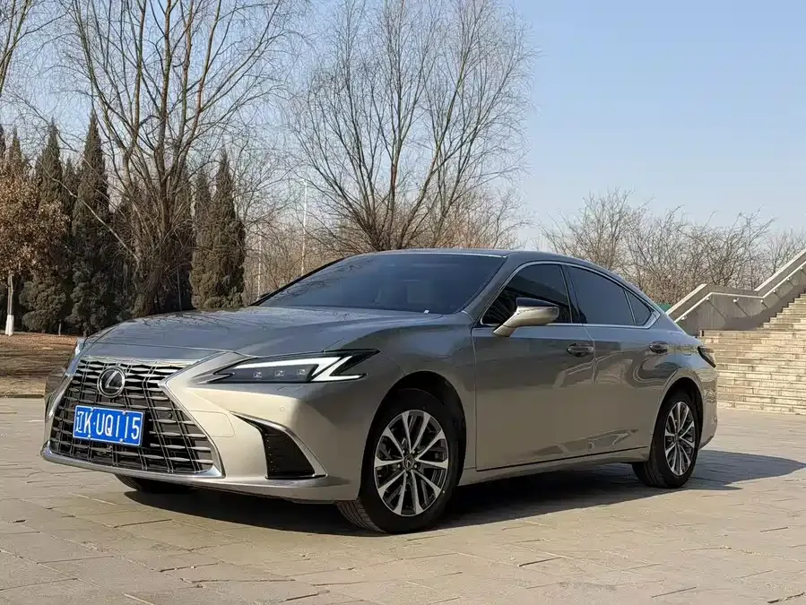 Lexus ES 2025 200 Premium Edition 2025 — фото 1, купить с доставкой в Москву