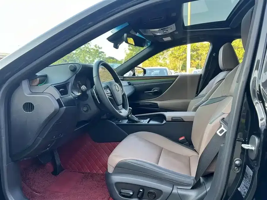 Lexus ES 2024 200 Premium Edition 2024 — миниатюра 4