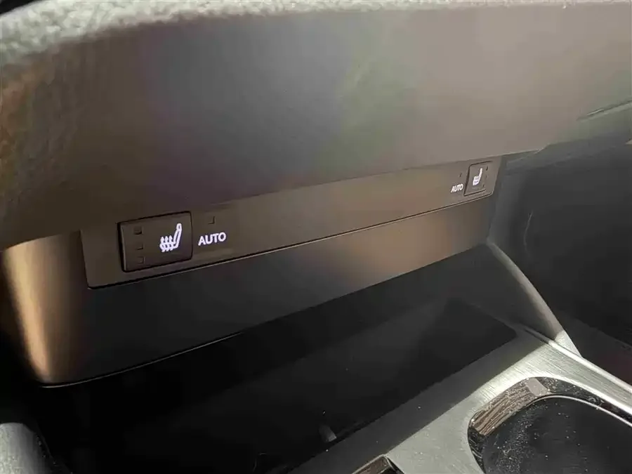 Lexus ES 2022 200 Excellence Edition 2023 — миниатюра 4
