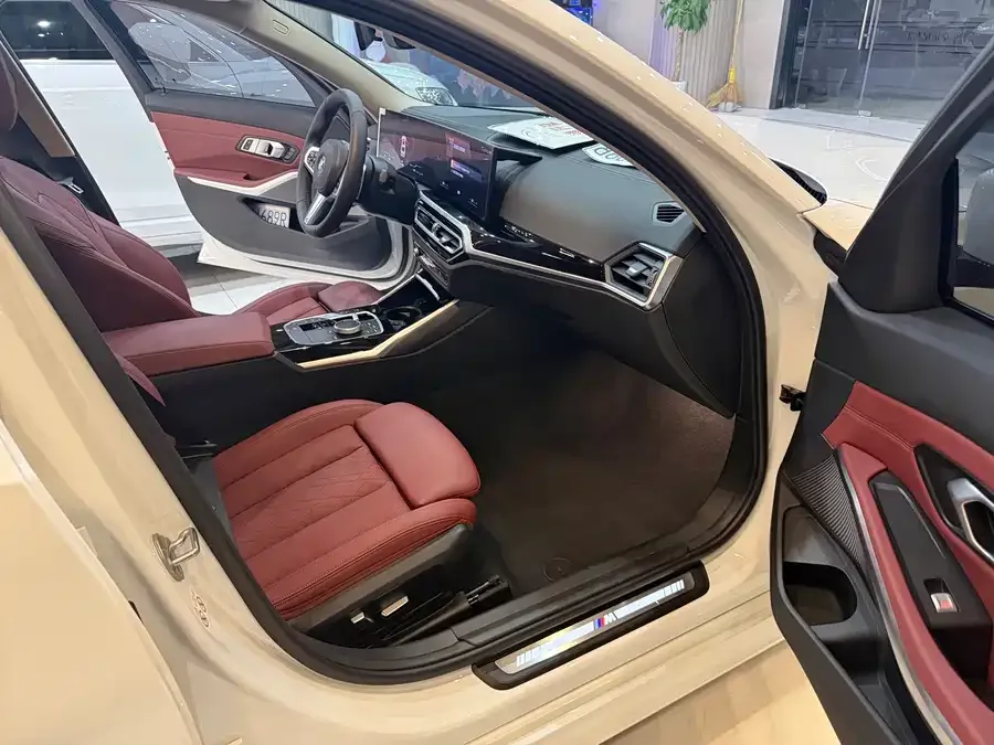 BMW 3 Series BMW 3 Series 2023 320Li M Sport Package 2023 — миниатюра 4