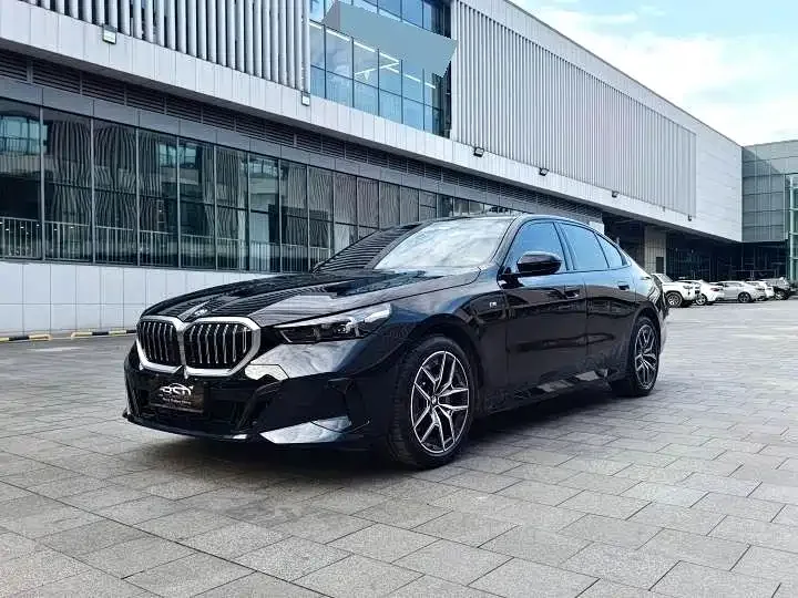 BMW 5 Series 2024