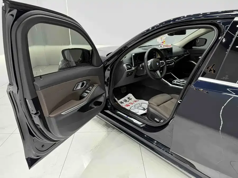 BMW 3 Series BMW 3 Series 2023 320Li M Sport Package 2023 — миниатюра 3