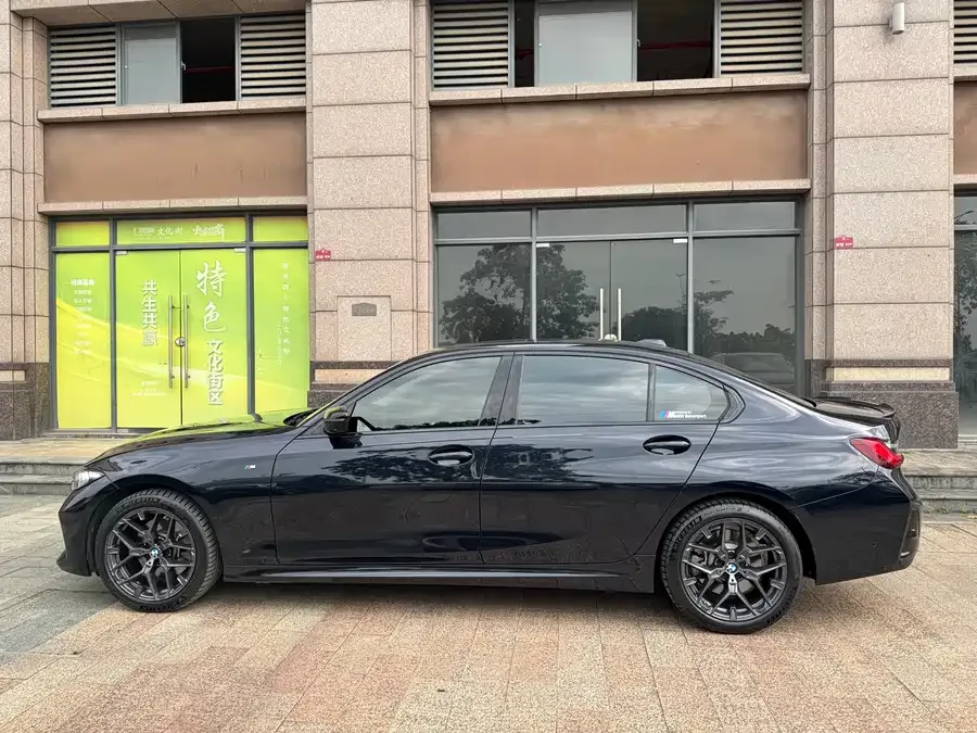 BMW 3 Series BMW 3 Series 2025 330Li M Sport Night Edition 2025 — миниатюра 3