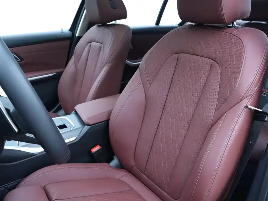 BMW 3 Series BMW 3 Series 2025 325i M Sport Package 2026 — миниатюра 3