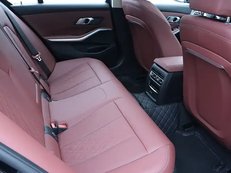 BMW 3 Series BMW 3 Series 2025 325i M Sport Package 2026 — миниатюра 4
