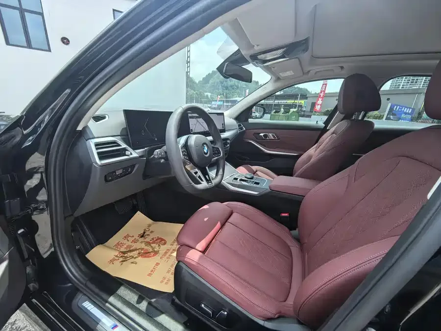 BMW 3 Series 2026 BMW 3 Series 325Li M Sport Package 2026 — миниатюра 4