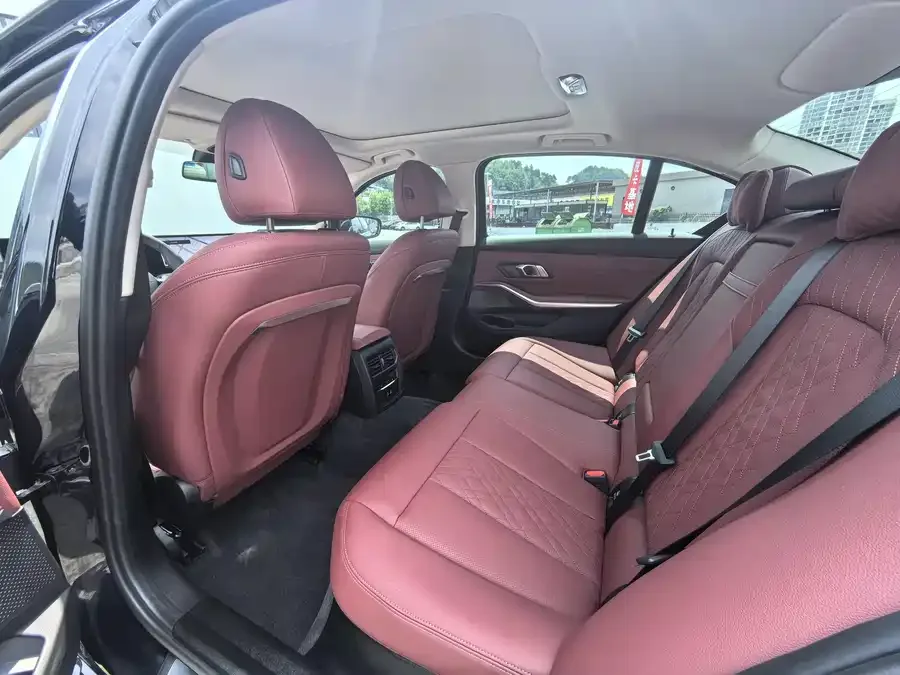 BMW 3 Series 2026 BMW 3 Series 325Li M Sport Package 2026 — миниатюра 5