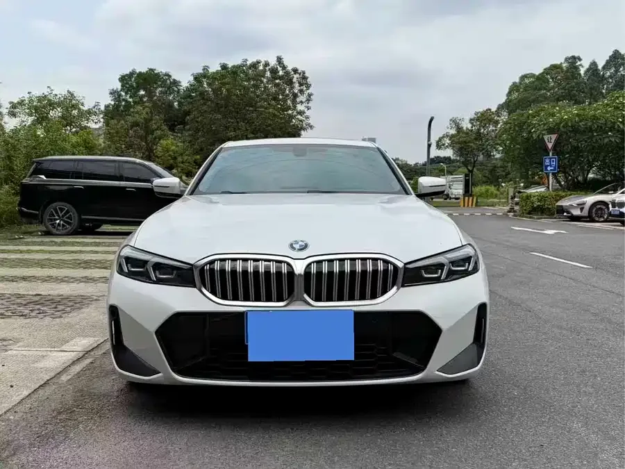BMW 3 Series BMW 3 Series 2023 320Li M Sport Package 2023 — фото 1, купить с доставкой в Москву