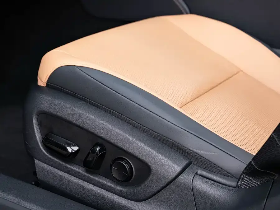 Lexus ES 2022 300h Premium Edition 2023 — миниатюра 5