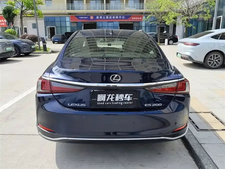 Lexus ES 2021 200 Excellence Edition 2022 — миниатюра 3