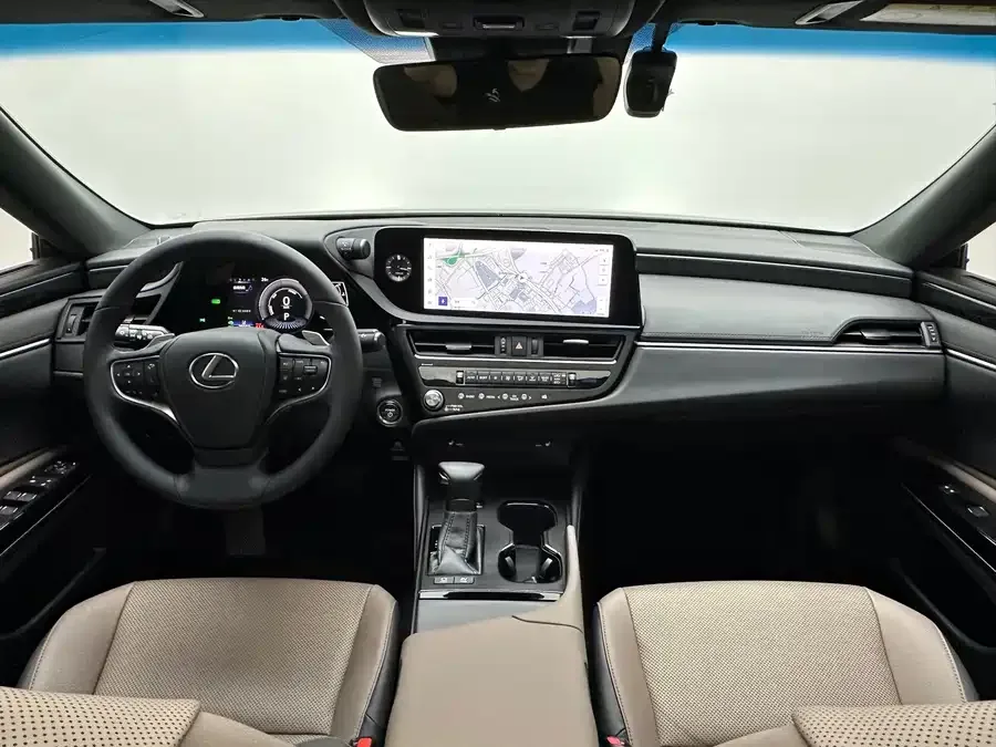 Lexus ES 2022 300h Excellence Edition 2024 — миниатюра 3