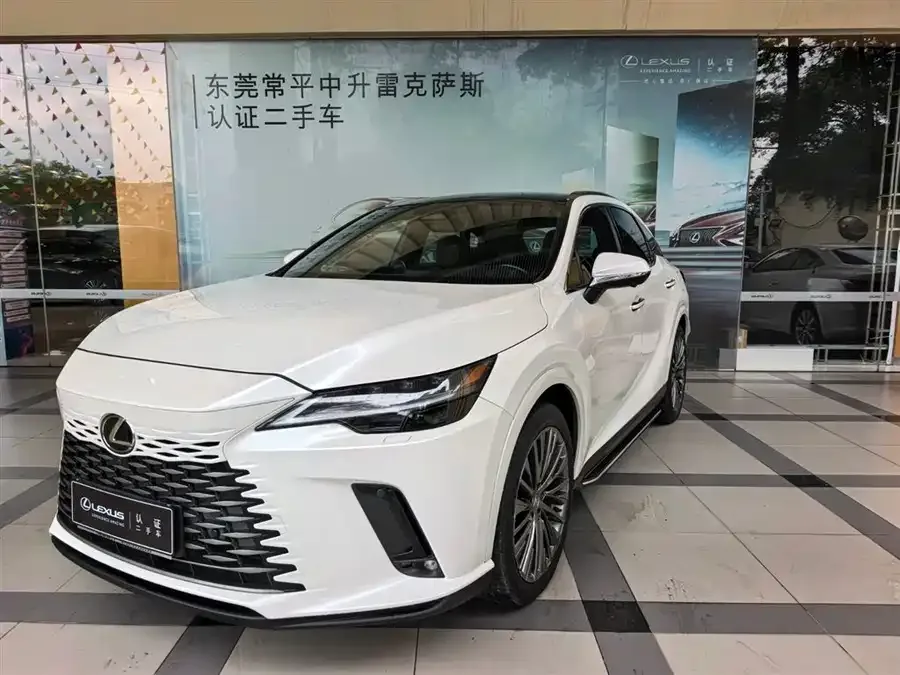 Lexus RX 2023