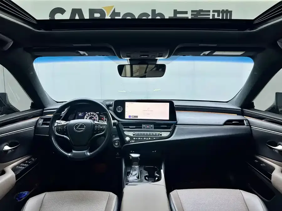 Lexus ES 2022 200 Excellence Edition 2022 — миниатюра 2