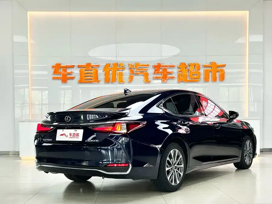 Lexus ES 2022 300h Excellence Edition 2023 — миниатюра 2