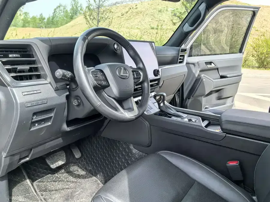 Lexus GX 2024 Lingfeng Edition 2025 — миниатюра 3