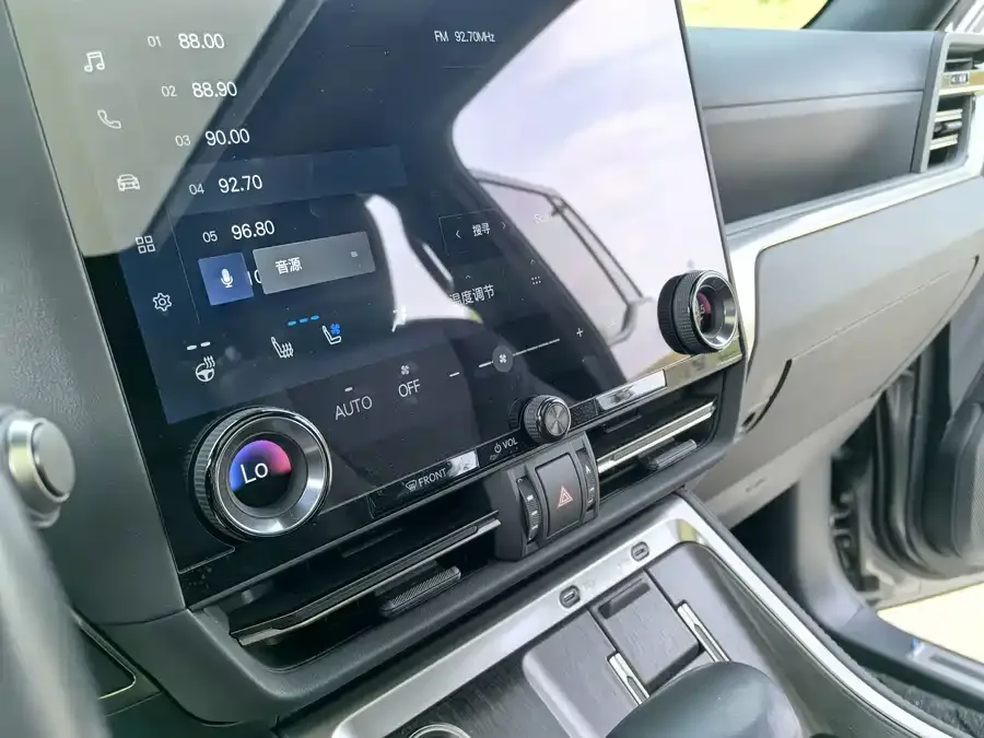 Lexus GX 2024 Lingfeng Edition 2025 — миниатюра 4
