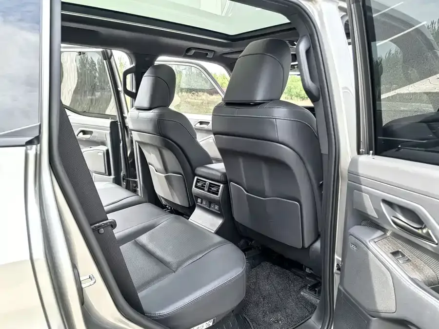 Lexus GX 2024 Lingfeng Edition 2025 — миниатюра 5