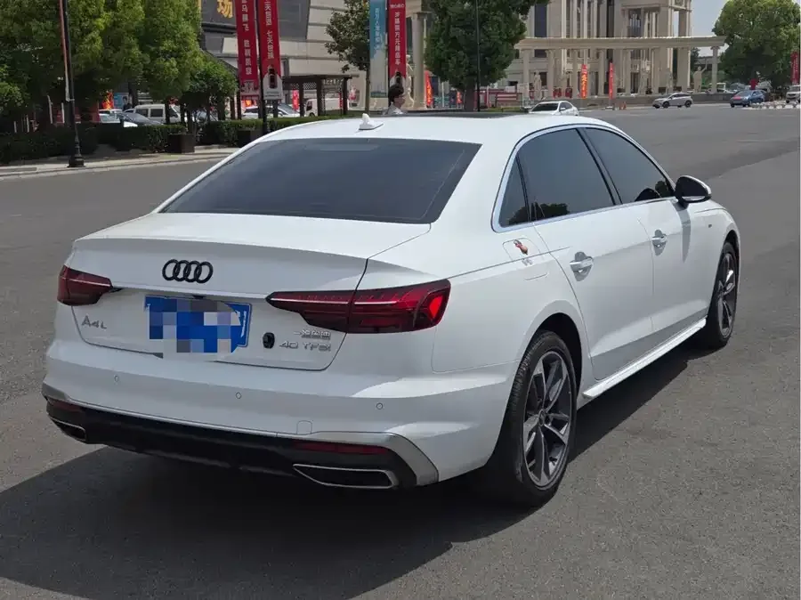 Audi a4 l 2024 40 TFSI Fashion Dynamic Edition 2024 — миниатюра 3