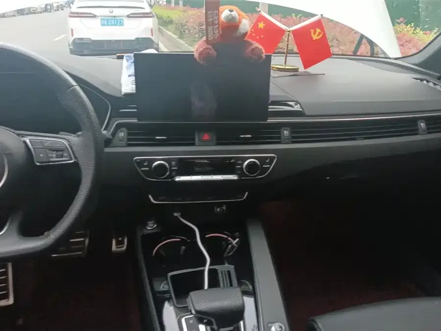 Audi a4 l 2024 40 TFSI luxury and dynamic model 2024 — миниатюра 4
