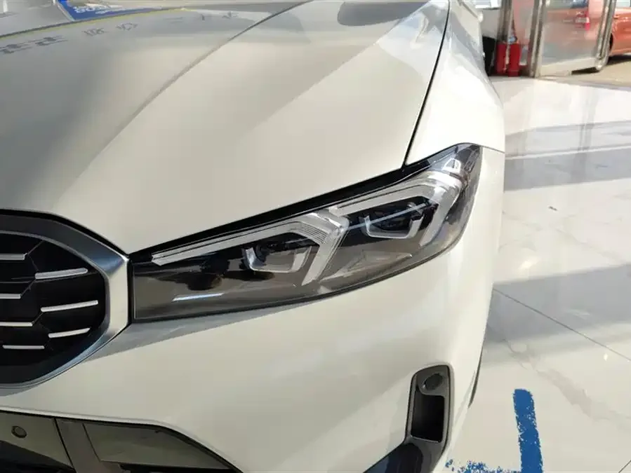BMW 3 Series BMW 3 Series 2023 325Li M Sport Package 2023 — миниатюра 2