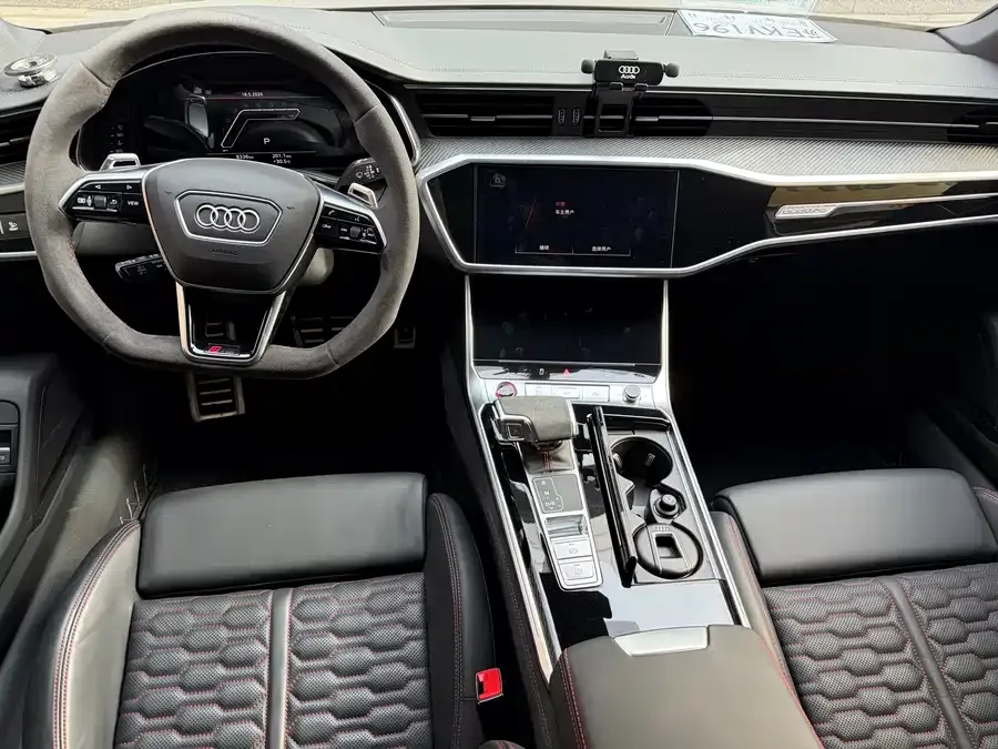 Audi RS7 2024 RS 7 4.0T Sportback Performance 2024 — миниатюра 3