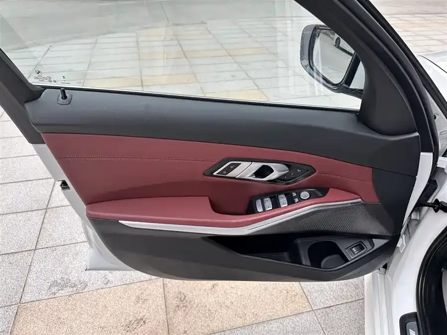 BMW 3 Series BMW 3 Series 2024 325Li M Sport Package 2024 — миниатюра 5