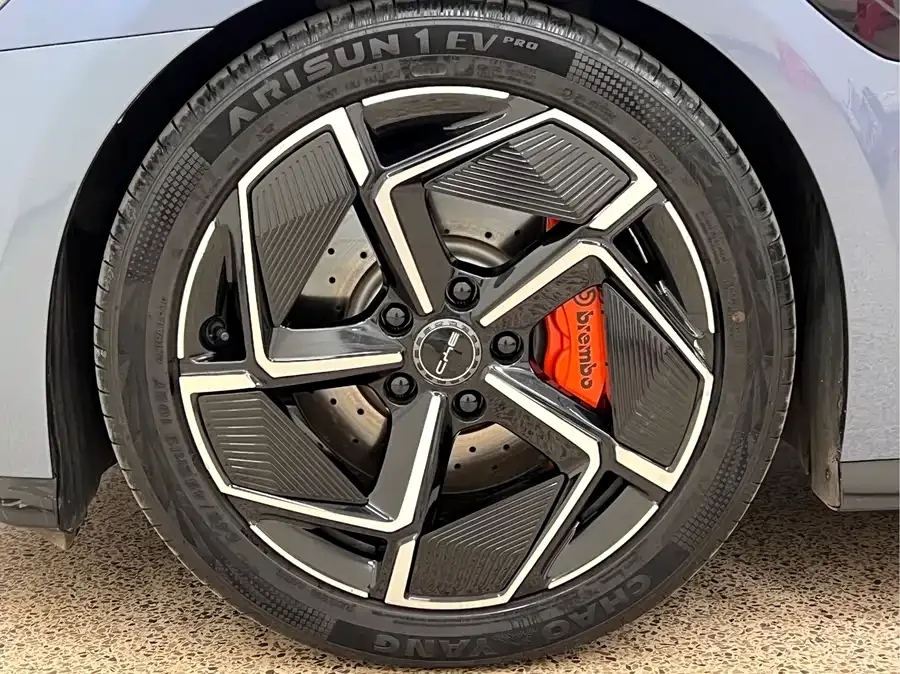 BYD Seal 2023 SEAL Champion Edition 700km Performance Edition 2023 — миниатюра 3