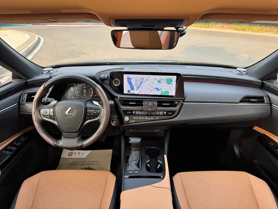 Lexus ES 2023 200 Excellence Edition 2024 — миниатюра 5