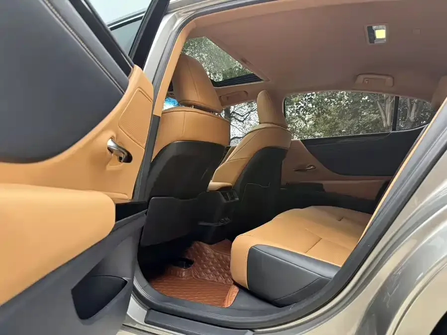 Lexus ES 2023 200 Excellence Edition 2024 — миниатюра 5