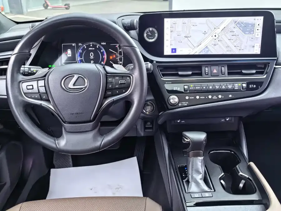 Lexus ES 2022 200 Excellence Edition 2024 — миниатюра 2