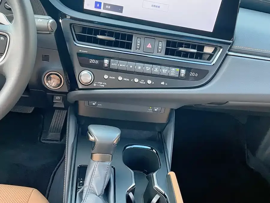 Lexus ES 2023 200 Excellence Edition 2024 — миниатюра 4