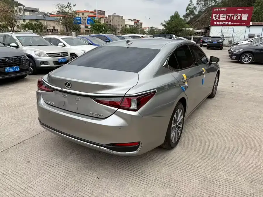 Lexus ES 2022 200 Luxury Edition 2023 — миниатюра 3