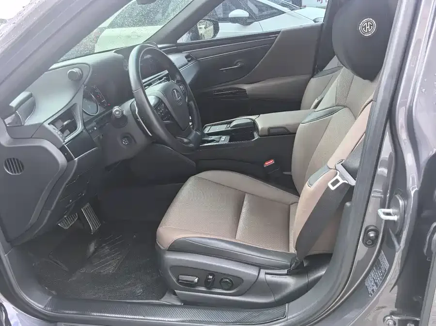 Lexus ES 2021 200 Excellence Edition 2022 — миниатюра 5