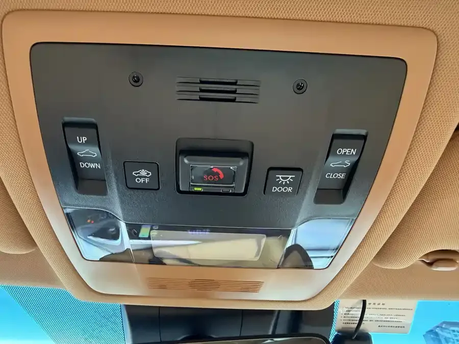 Lexus ES 2025 300h Premium Edition 2025 — миниатюра 4