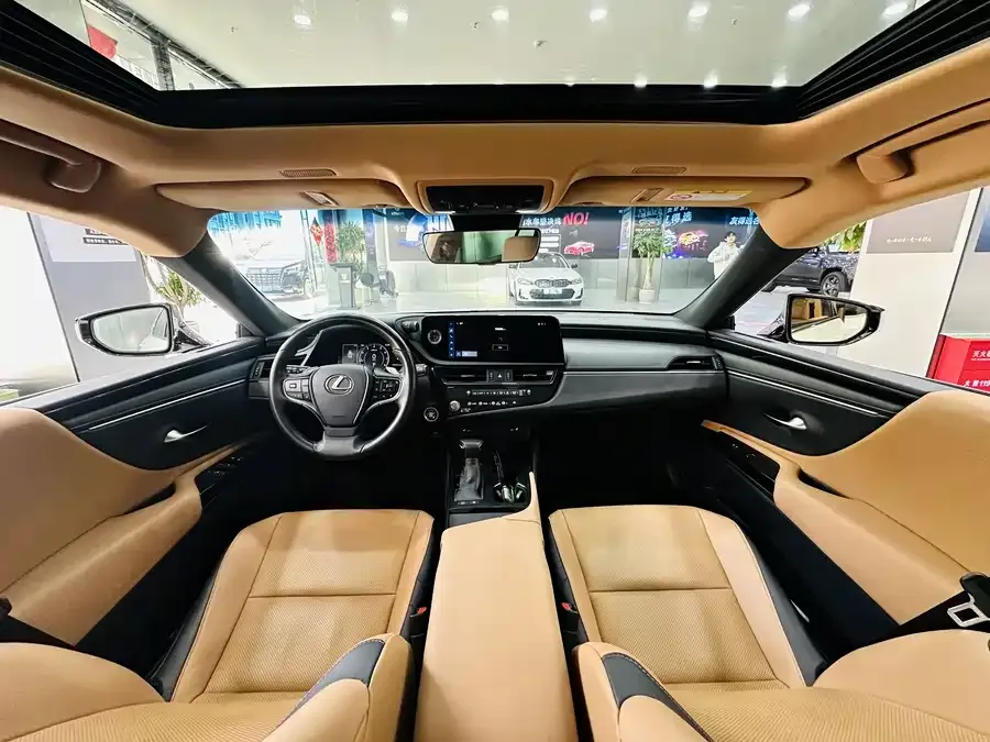 Lexus ES 2023 200 Excellence Edition 2023 — миниатюра 5