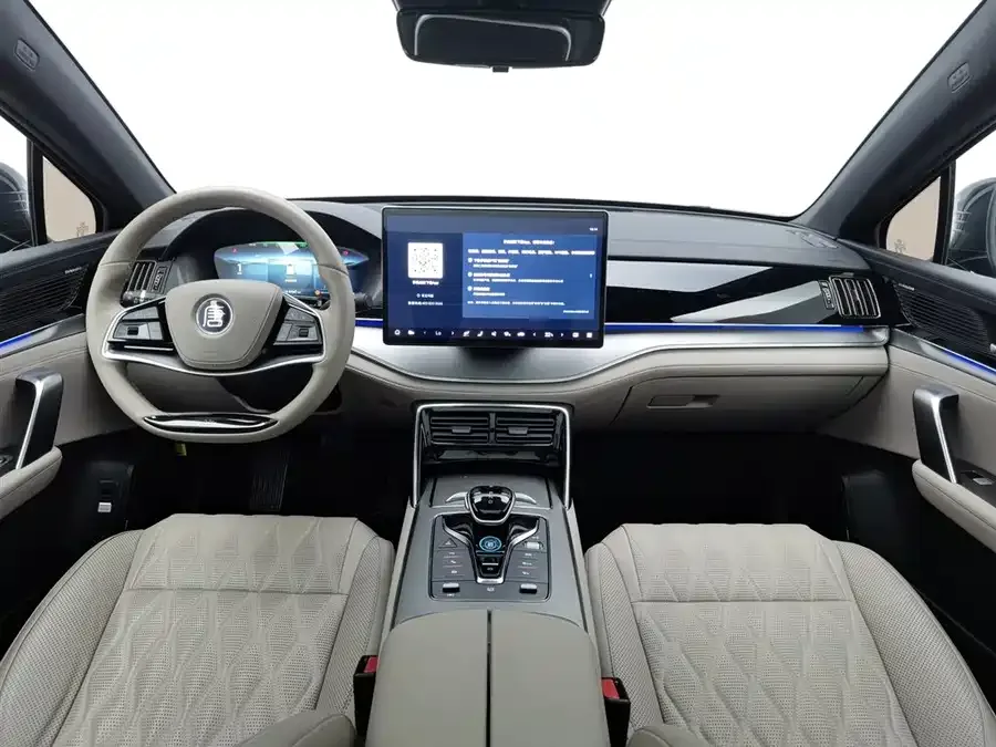 BYD Tang New Energy Tang New Energy 2024 DM-i Honor Edition 112KM Premium Edition 2024 — миниатюра 2
